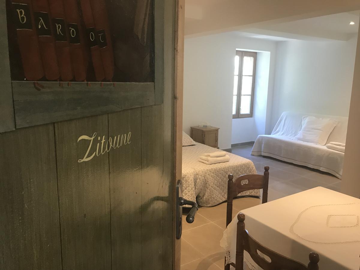Les Chambres Du Moulin A Huile Везон-ла-Ромен Екстер'єр фото